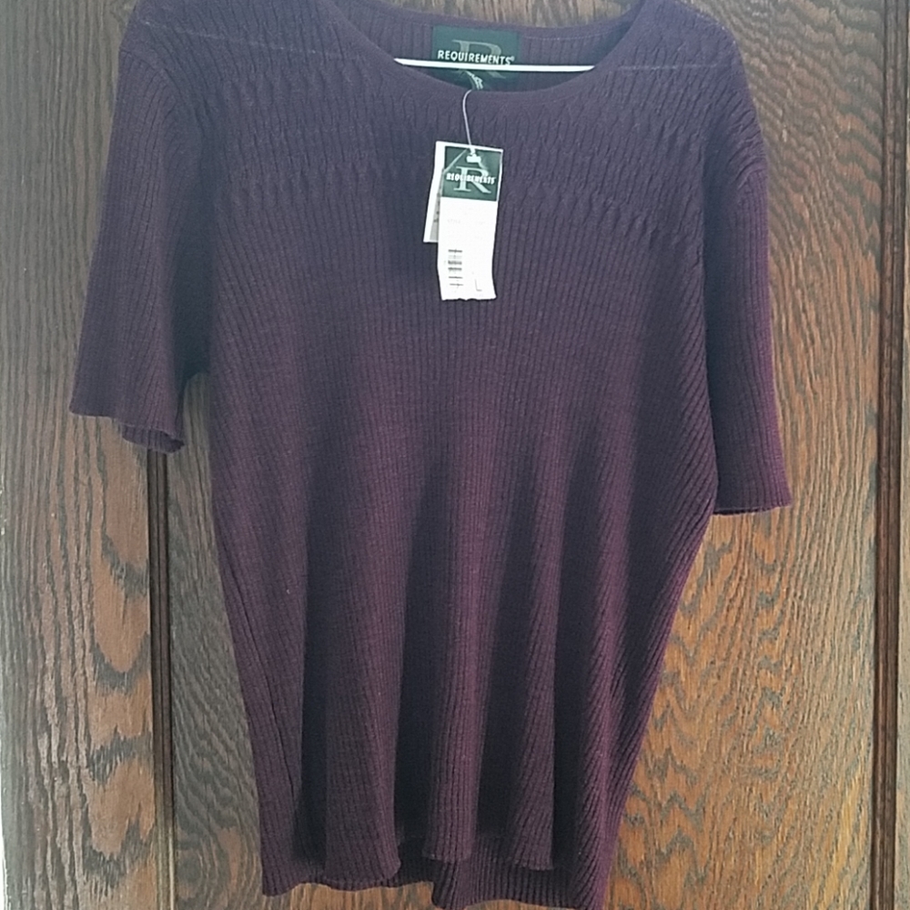 Short sleeve sweater type